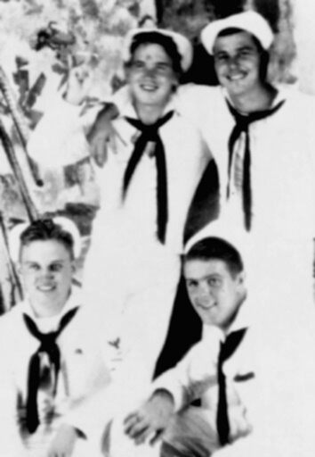 BACK ROW (L&rarr;R) [unknown], W. Wilthew. FRONT ROW (L&rarr;R) [unknown], C. Steele.
