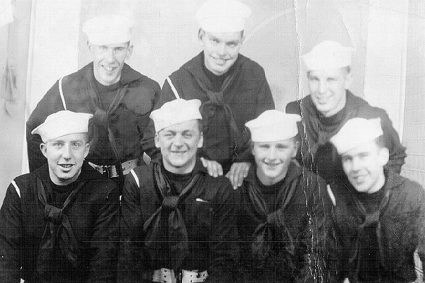 BACK ROW (L&rarr;R) B. Pratt, [unknown], [unknown] . FRONT ROW (L&rarr;R) [unknown], C. Barrett, W. Sullivan, [unknown].<br>Barrett and Sullivan were from other ships.