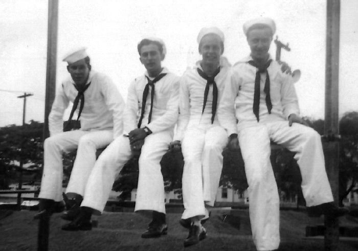 (L&rarr;R) J. Ouwelant, M. Pelligrino, [unknown], V. Sablinskas